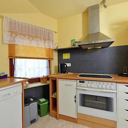 In Loewensen With Terrace, Cleaning Included Διαμέρισμα *